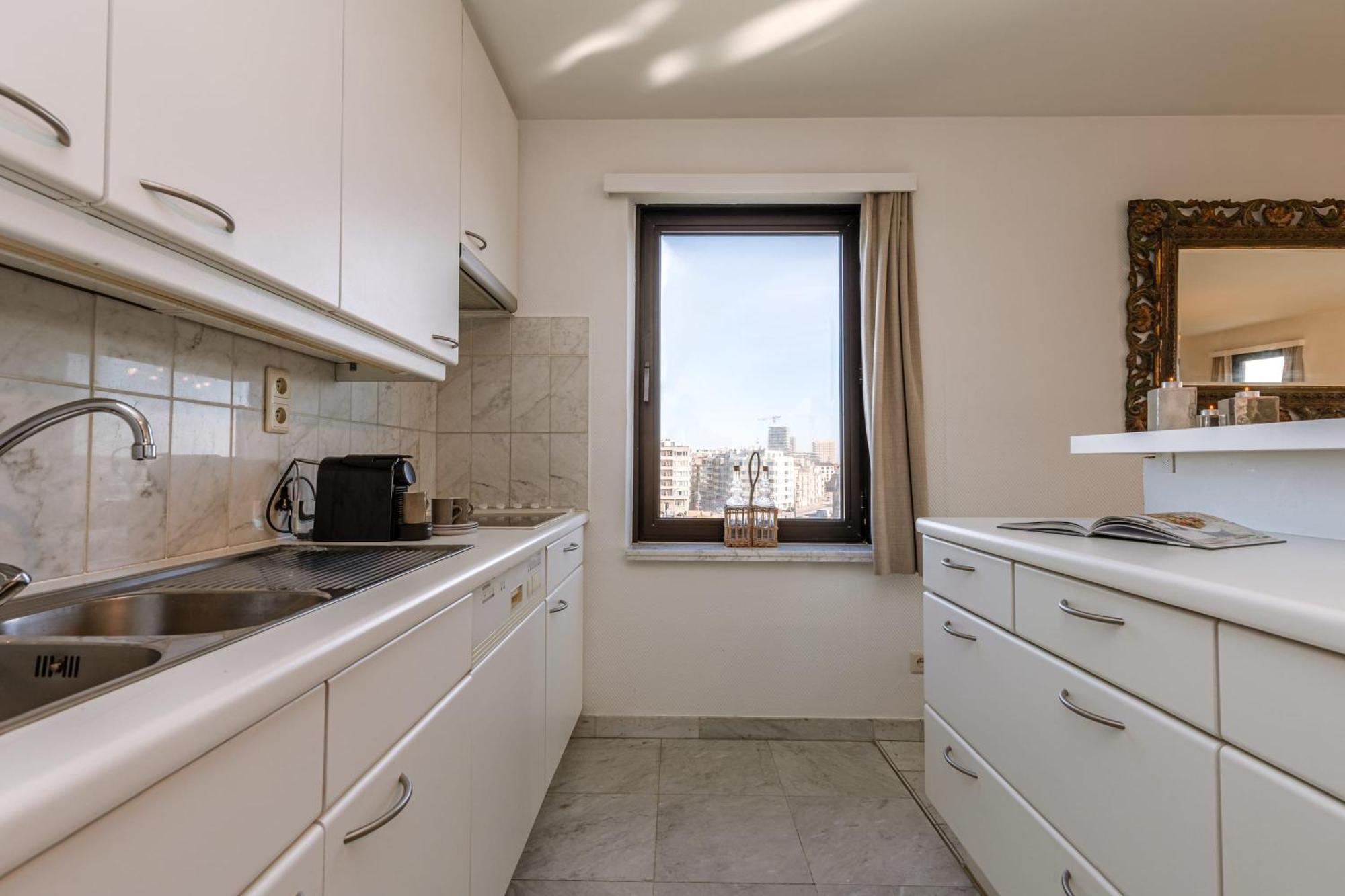 Huswell - Spacious & Modern Sea View Apartment With Garage Ostende Kültér fotó